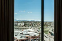 Hilton Garden Inn Denver-Union Station - Mountain view