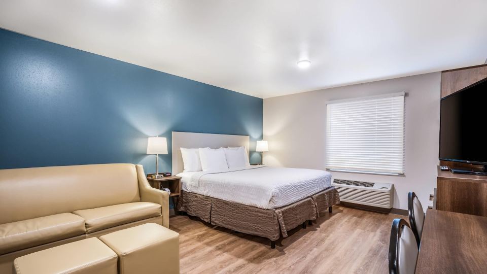 WoodSpring Suites Downers Grove - Chicago