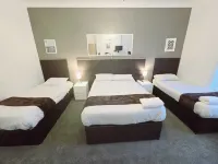 Kingswood Hotel - Parking