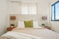 Modern 2BR Pool 5 Min to Coco Bongo Downtown - 3-Star