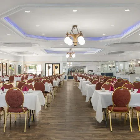 Victoria Palms Inn and Suites
