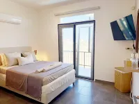 Sea View Oasis, Beach, Pool, Gym - 3-Star
