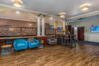 Best Western Plus Shamrock Inn  Suites