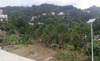 Yuexi Sanshan Farmhouse