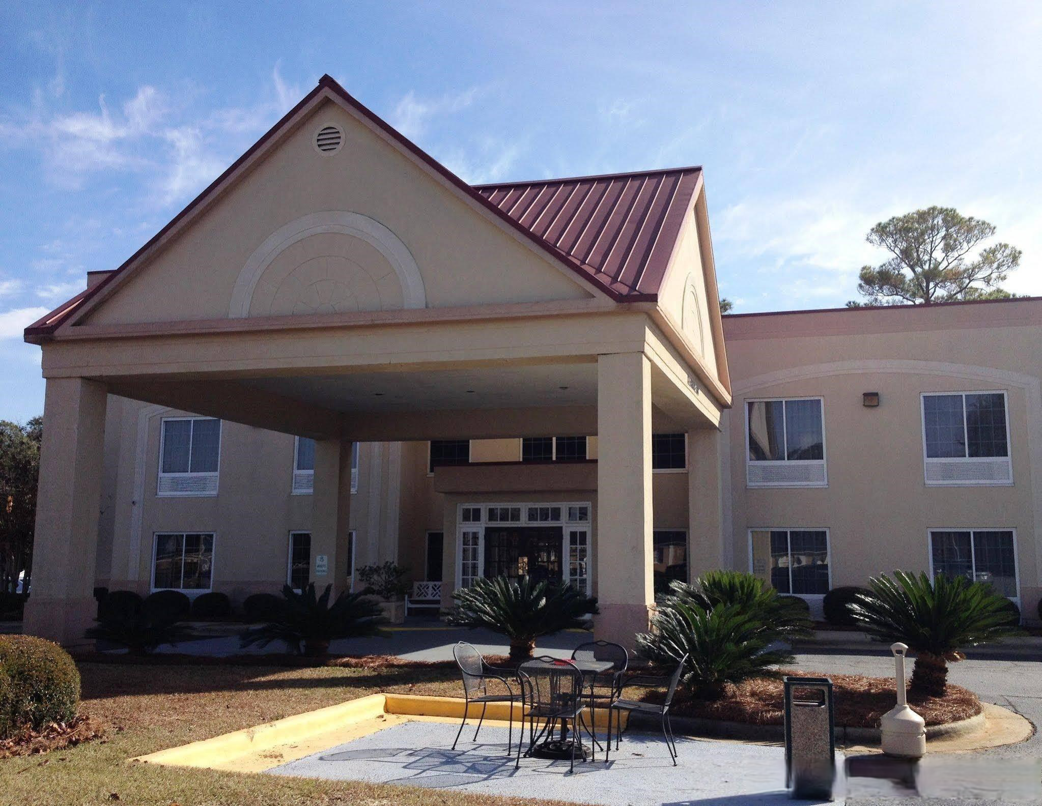 Red Roof Inn & Suites Albany, GA