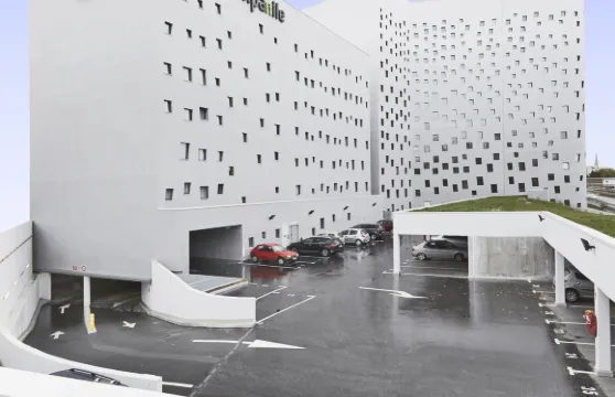 里爾歐洲康鉑酒店