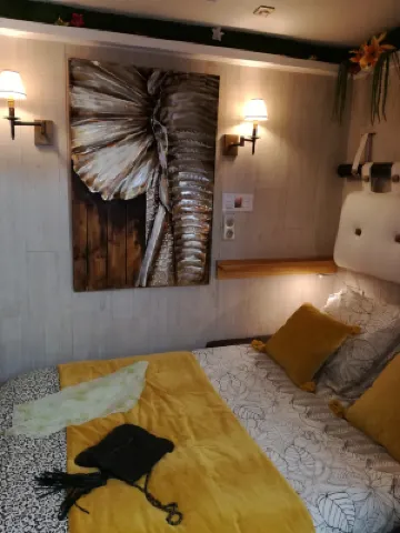 Saint-Malo the Colonial Furnished in Short Duration Hotel a 