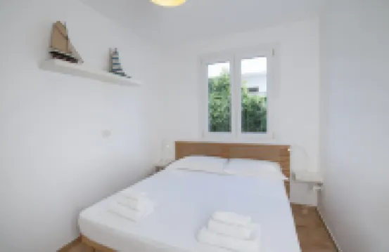 Apartment 2 with Pool and Sea View