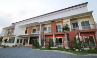 Palm Hill Resort