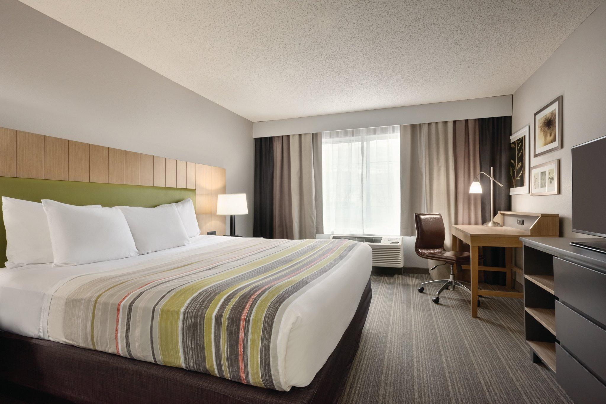 Country Inn & Suites by Radisson, Merrillville, IN