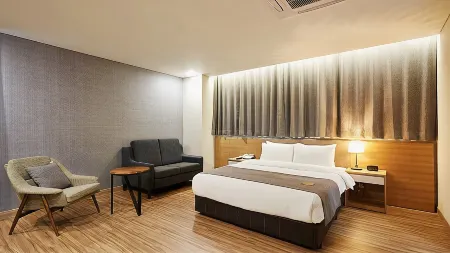 Hotel Ciel Отели рядом со станцией Byeongjeom Station