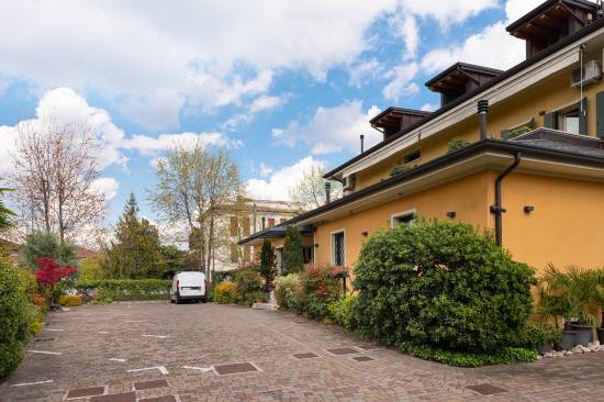 Hotel Rovere-Treviso Updated 2022 Room Price-Reviews & Deals | Trip.com
