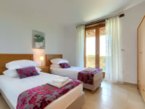 Morgan Hotels in Baredine