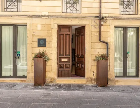 Dimore Delle Zagare Ortigia Отели рядом с достопримечательностью «Latomia del Paradiso»