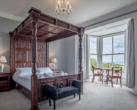 Penally Manor - Luxurious Manor House - Tenby Hotels in Penally