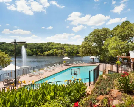 Hilton DFW Lakes Executive Conference Center Hotels in Grapevine