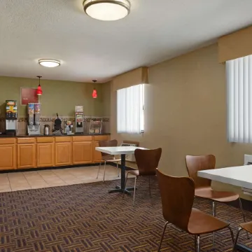 Super 8 by Wyndham Sikeston/Miner Area