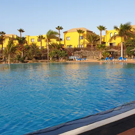 Tamarindo Piscinas de Agua Salada + Fibra Optica