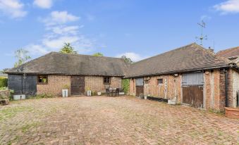 Dyke Farm Barn | by Huluki Sussex Stays