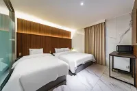 Osan Station Brown Dot Hotel in zona giga