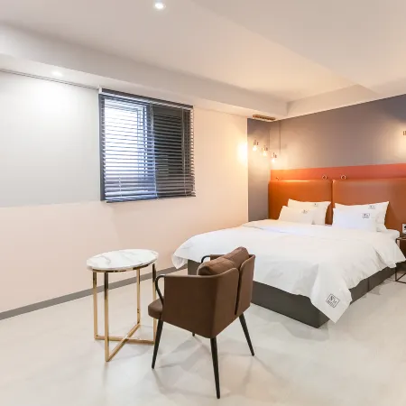 No.25 Hotel Busan Seomyeon Отели рядом с достопримечательностью «Станция метро Seomyeon»