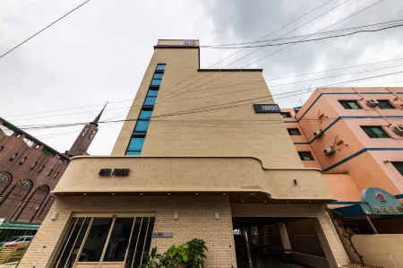 Hotel Sevenbricks Отели рядом с достопримечательностью «Национальный университет Чоннам»