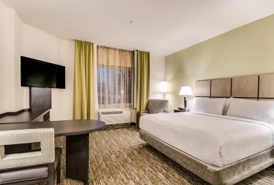Candlewood Suites Portland-Airport