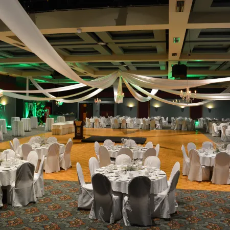 La Saguenéenne - Hôtel et Centre de Congrès