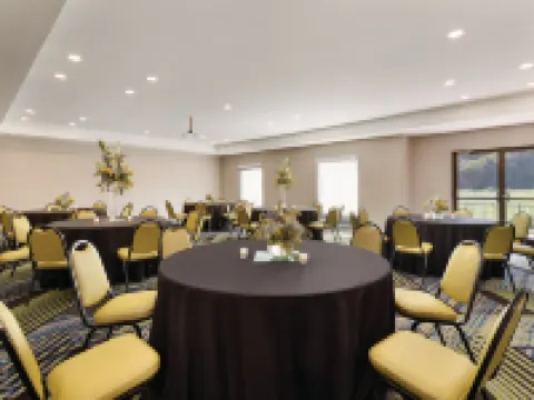 Holiday Inn Express & Suites LAVONIA by IHG Hotels in Lavonia