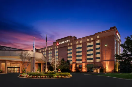 Pittsburgh Marriott North Hotels in Cranberry Township