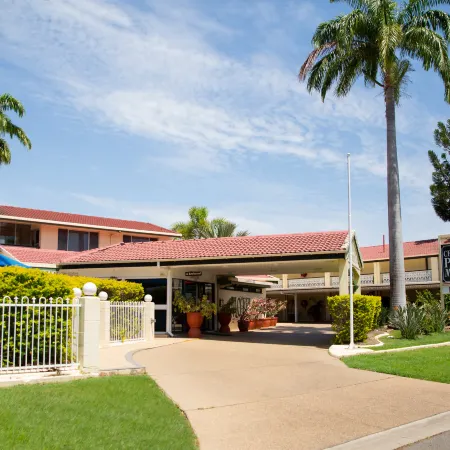 Central Park Motel Отели в г. Рокхемптон