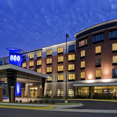 Hotel Indigo ATLANTA AIRPORT - COLLEGE PARK by IHG Hotels near ATL SkyTrain – GICC Gateway Station