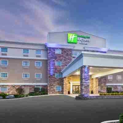 Holiday Inn Express & Suites Carmel North - Westfield Hotel Exterior