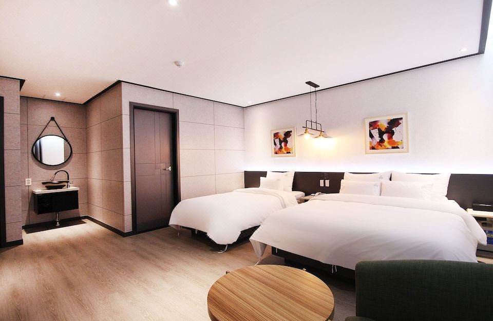 3. 울산 진장동 히..