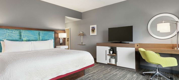 Hampton Inn by Hilton London Hotels in Middlesex County