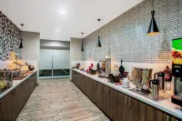 La Quinta Inn & Suites by Wyndham Pittsburg - petit déjeuner