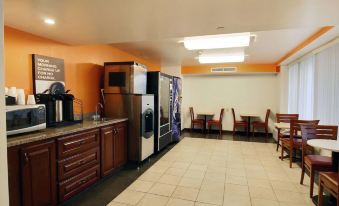 Motel 6 Willoughby, Oh - Cleveland - Housity