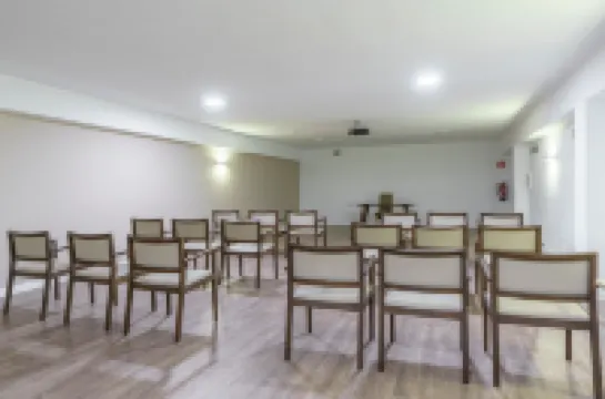 อาลูอา เลโอ โฮเทล โรงแรมในกานปาสติยา