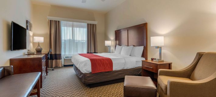 Comfort Inn & Suites Airport Hotels in Lee County