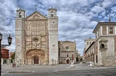 The Book Factory Hostel Hotels in 