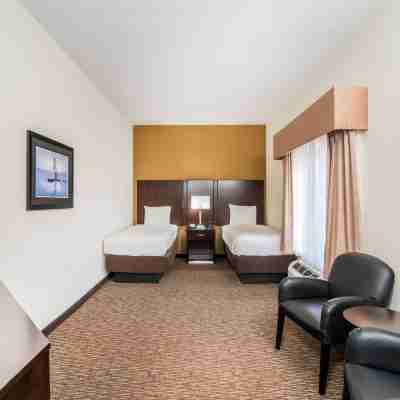 La Quinta Inn & Suites by Wyndham Memphis Wolfchase Rooms