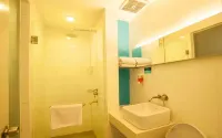 Idoop Hotel by Prasanthi Hotel dekat Mataram Boxi