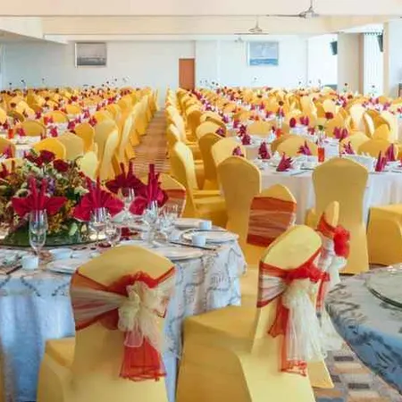 Pan Borneo Hotel Kota Kinabalu Отели в г. Путатан