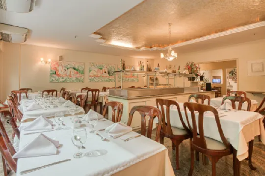 Augusto's Copacabana Hotel