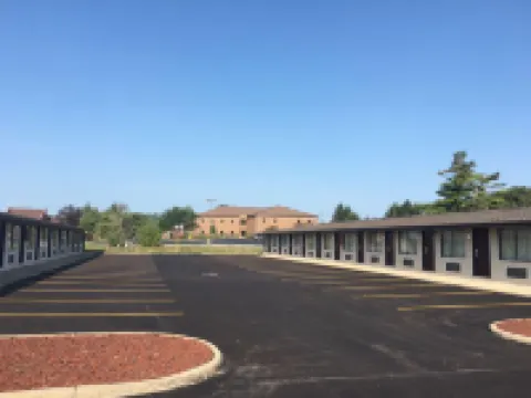 Super 9 Motel Troy Hotels in Troy