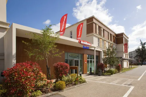 Residhome Paris-Guyancourt Hotels in Guyancourt