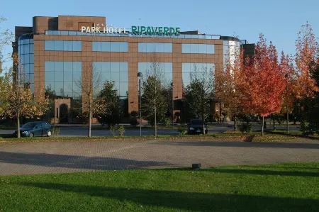 Park Hotel Ripaverde Отели рядом с достопримечательностью «Mugello»