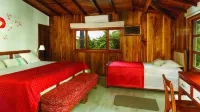 The Wooden House Hotel Các khách sạn ở Puerto Villamil