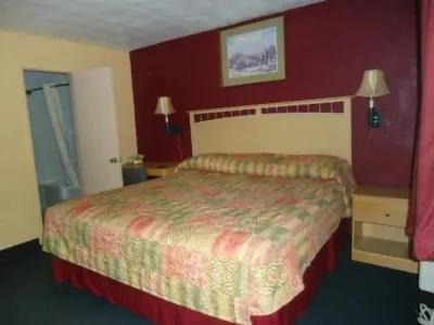 Relax Inn Hotels near Elmira Regional Airport