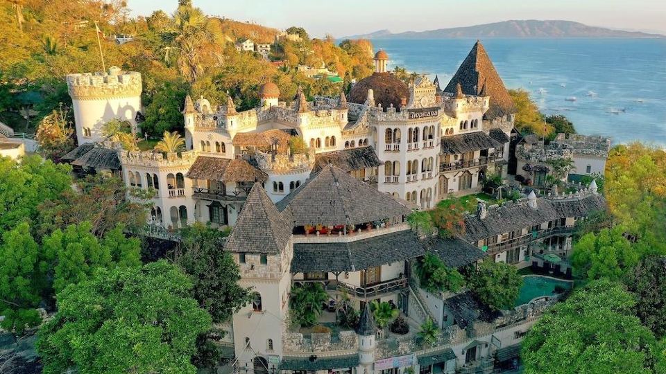 Tropicana Castle Dive Resort powered by Cocotel